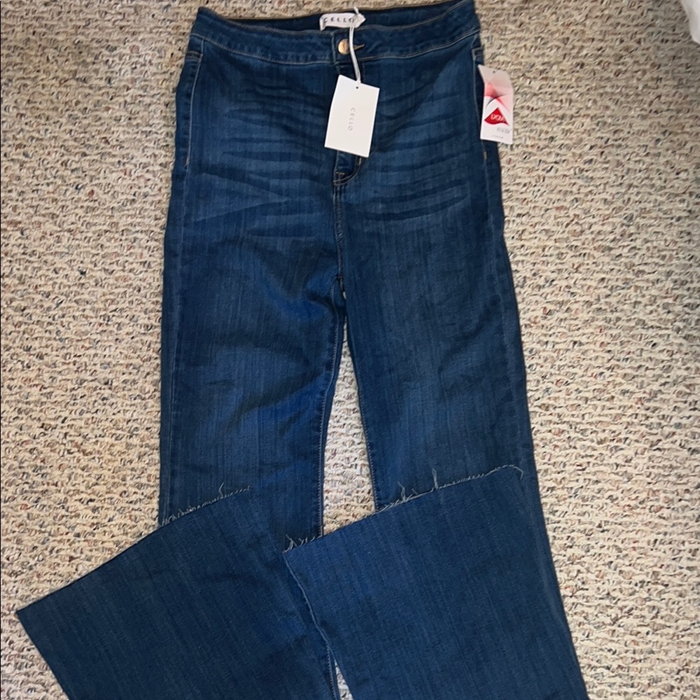 NWT Women’s Cello High Rise Flare Jeans Dark Blue Denim size 11
